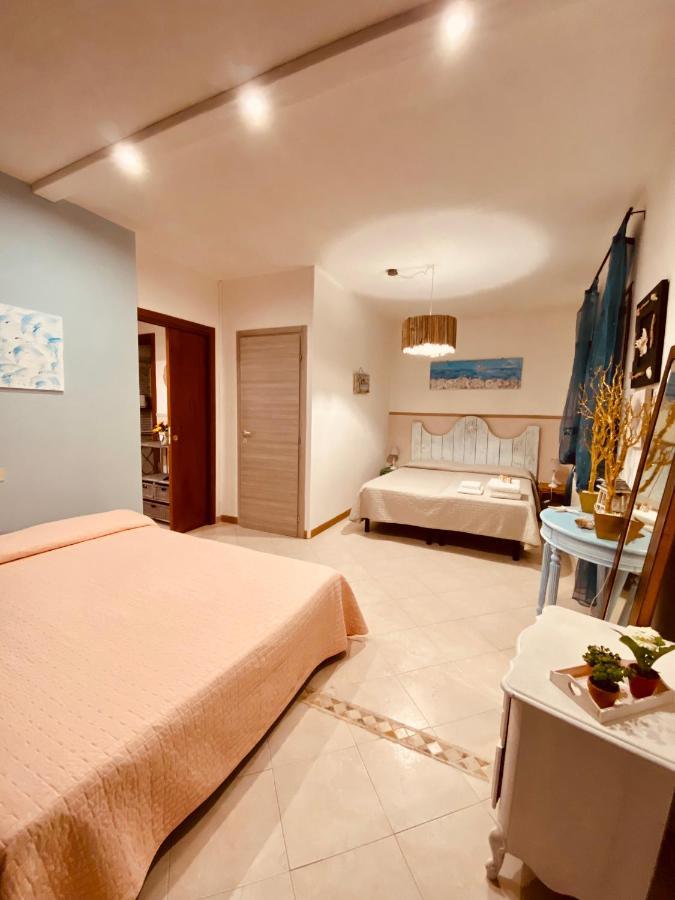 B&B Le Quattro Stagioni La Maddalena  Dış mekan fotoğraf